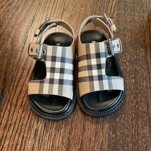 Burberry toddler girl sandals (lightly worn)
